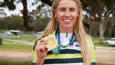 Peta Mullens, Defending Women's Elite Champion