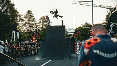 Izac Berryman superman indy act jam canberra