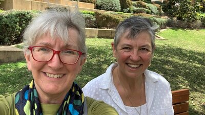 Book launch: Fleeced with Trish FitzSimons and Madelyn Shaw. National Library of Australia. A photograph of authors Trish FitzSimons and Madelyn Shaw.