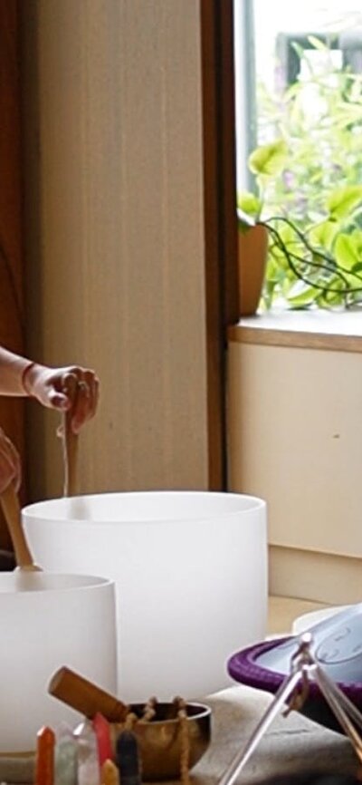 Somatic yin and Sound Healing