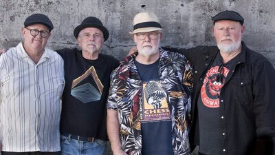 Members of Wally and Eric Crew
