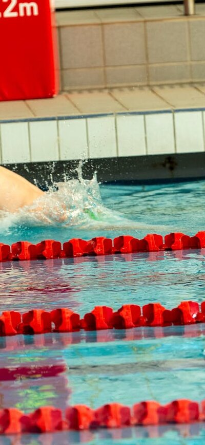 Swimmer diving