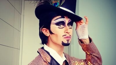 Drag King with tophat