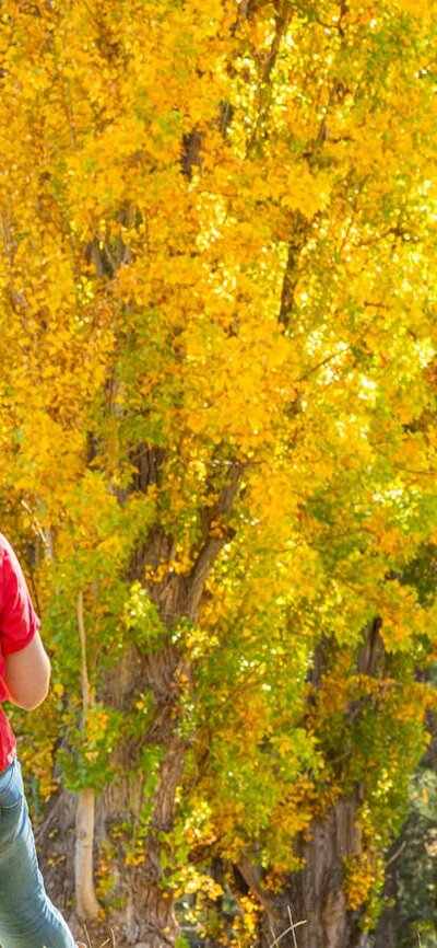 Artist painting poplars at Cotter Bend Artist painting poplars at Cotter Bend