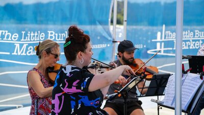 Christmas entertainment at The Little Burley Market!