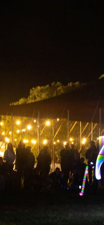 Glow Street Performers light up the Canberra Circus Festival Free performance fun for the whole family