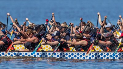 Dragon Boat Team racing