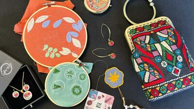 Stallholder's items