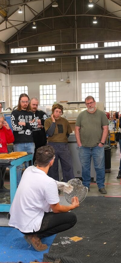 Cultural Masterclass with Aidan Hartshorn and Shane Herrington at Canberra Glassworks Aidan Hartshorn leading workshop with participants at Canberra Glassworks