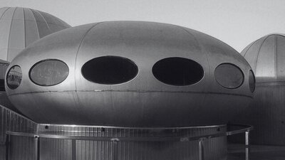 Photograph of the UFO on the campus of University of Canberra