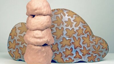 Isabelle Mackay-Sim, Homebody, 2023. A sculptural ceramic artwork with round forms with pale pink and blue colours