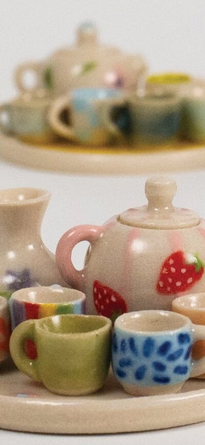 Hamish Bassett, tiny strawberry teapot and teaset, ceramics Hamish Bassett, tiny strawberry teapot and teaset, ceramics
