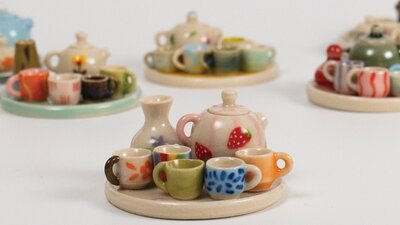 Hamish Bassett, tiny strawberry teapot and teaset, ceramics Hamish Bassett, tiny strawberry teapot and teaset, ceramics