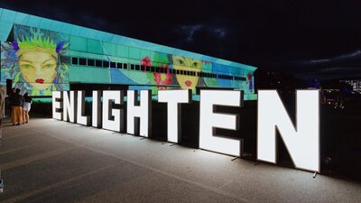 Enlighten sign