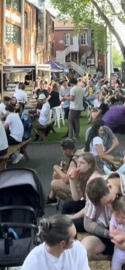 Beer Garden Sunshine Friends Party Festival