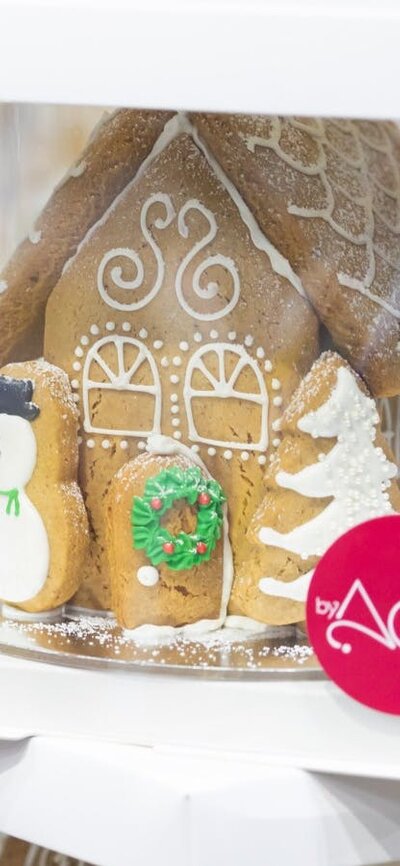 Adri's Gingerbread House