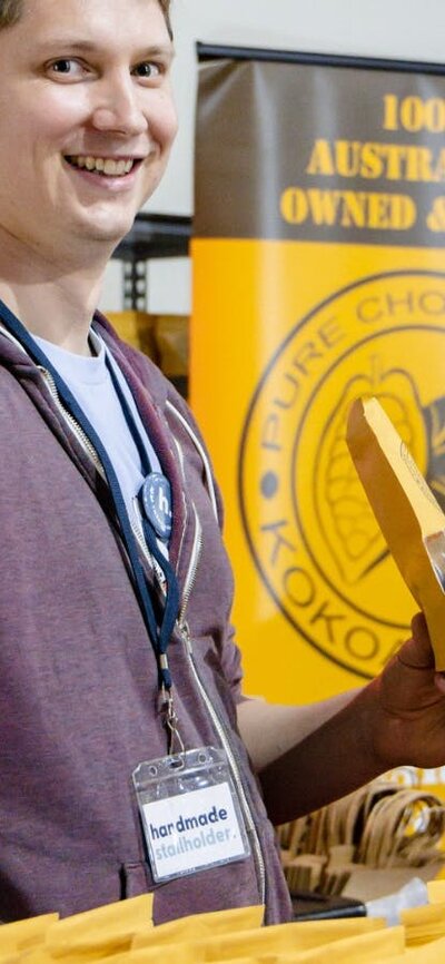 Kokoartisan Chocolate giving out samples