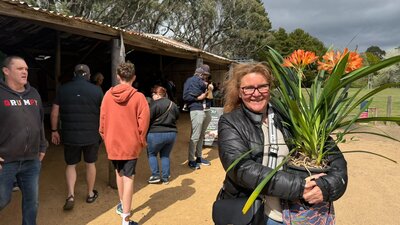 Women with plant