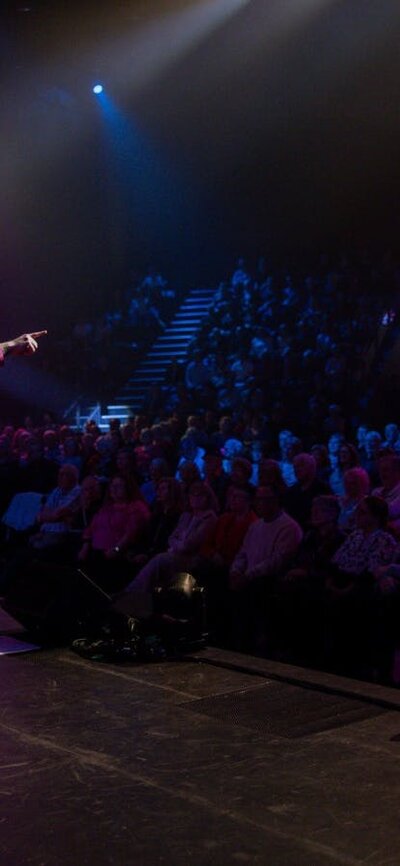 Vocalists of The 60 Four