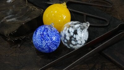 baubles with glass blowing tools