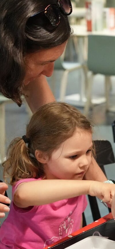 Henry’s Christmas Party 2025