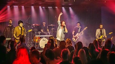 Live Baby Live in Sydney