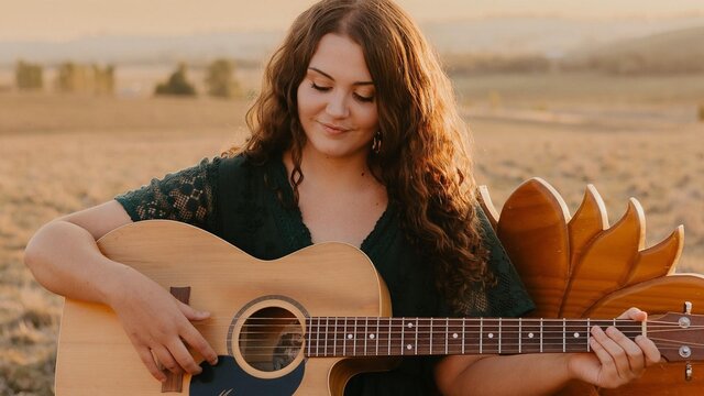 Malia Stirling at Mount Majura Vineyard Live Music at Mount Majura