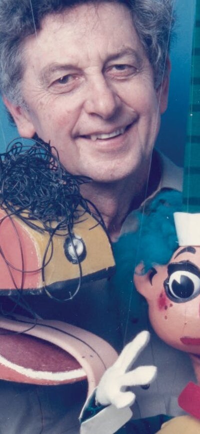 Norman Hetherington with Bill Steamshovel, Mr Squiggle and Gus the Snail Norman Hetherington with puppets Bill Steamshovel, Mr Squiggle and Gus the Snail
