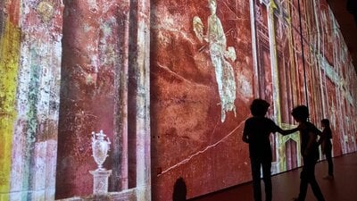 Pompeii immersive experience (detail), scenography Sylvain Roca © RMN–Grand Palais