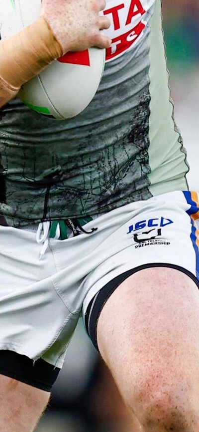 Canberra Raiders player Corey Horsburgh passing the ball.