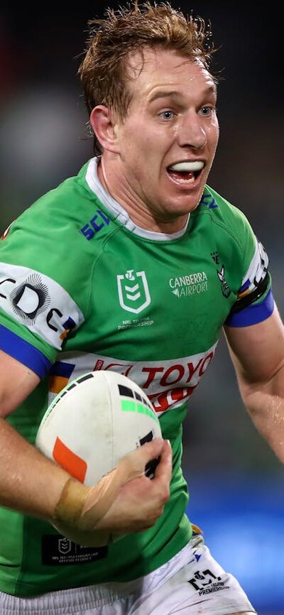 Canberra Raiders player Zac Hosking running the ball.