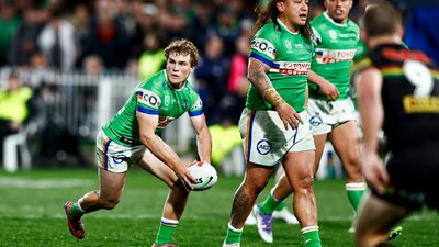 Canberra Raiders player Owen Pattie running the ball.