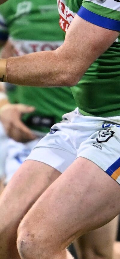 Canberra Raiders player Corey Horsburgh passing the ball.