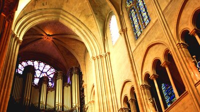 a picture of a cathedral
