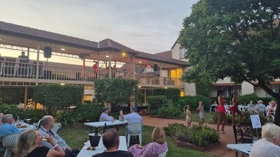 Mercure Canberra Courtyard Concert Concert in the Courtyard Gardens of Mercure Canberra