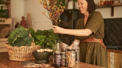Flow and Food Ayurevda Practitioner, Chef and Yoga Teacher, Tracey Murray