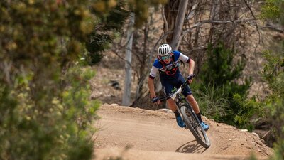 Marathon racing at UC Stromlo. Shimano 100 Racing at UC Stromlo.