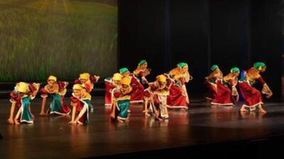 Traditional dance 1