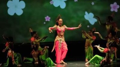 Traditional dance 2