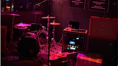 Stage Set up instruments