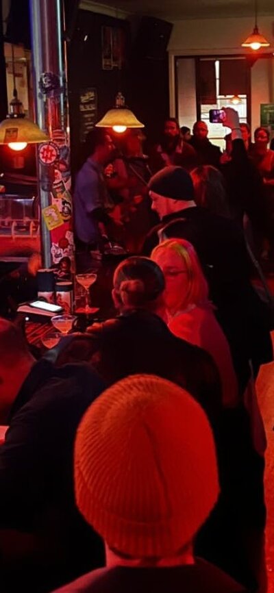 Typical Gig Turnout crowd