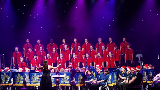 Woden Valley Youth Choir at Carols By Candlelight