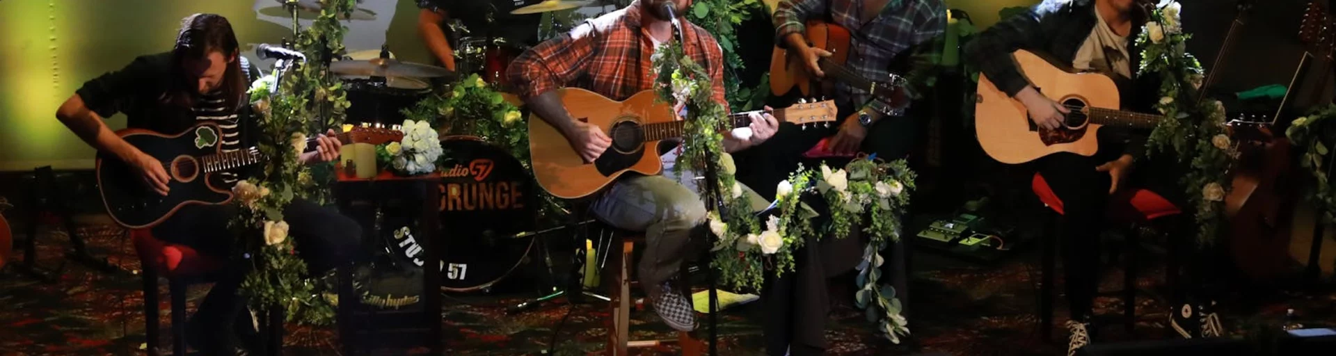 The Grunge Show presents MTV Unplugged Live
