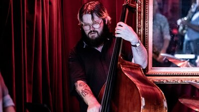 Dave Quinn, Double Bass